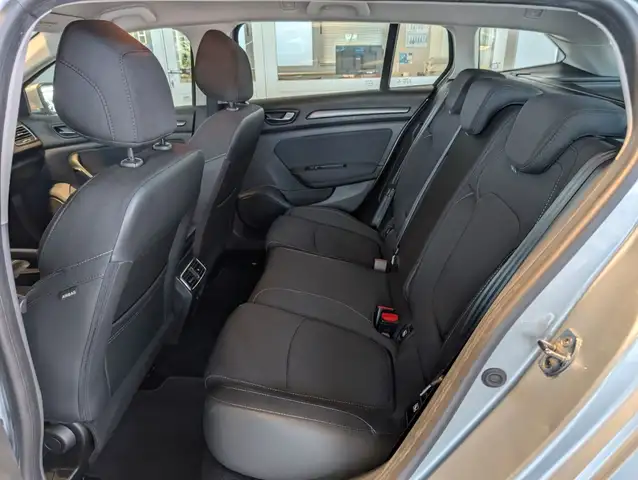 Renault Megane view 7