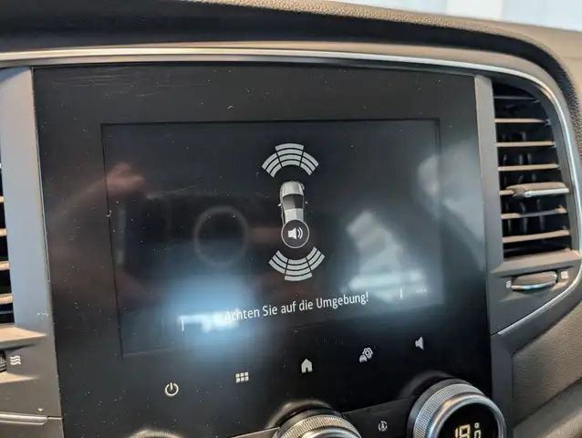 Renault Megane view 13