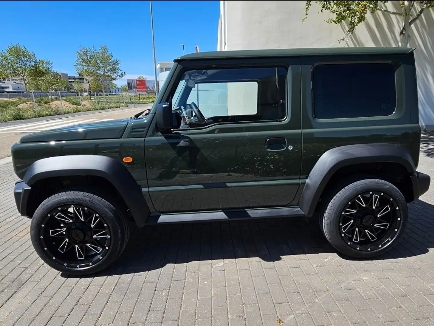 Suzuki Jimny Pro 1.5L - 1