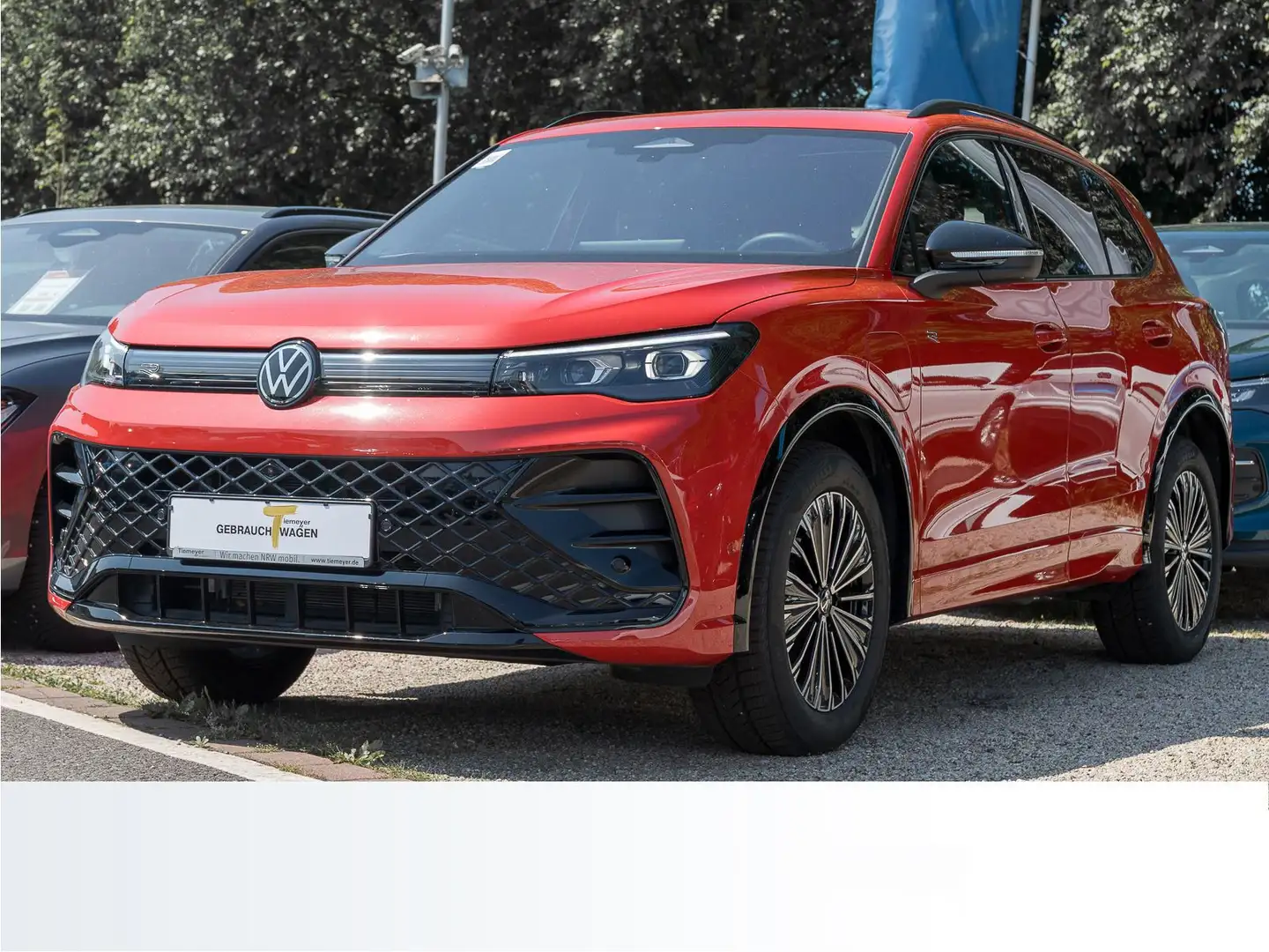 Volkswagen Tiguan eHybrid 200kW R-LINE BLACK PANO LEDER AHK Rot - 2