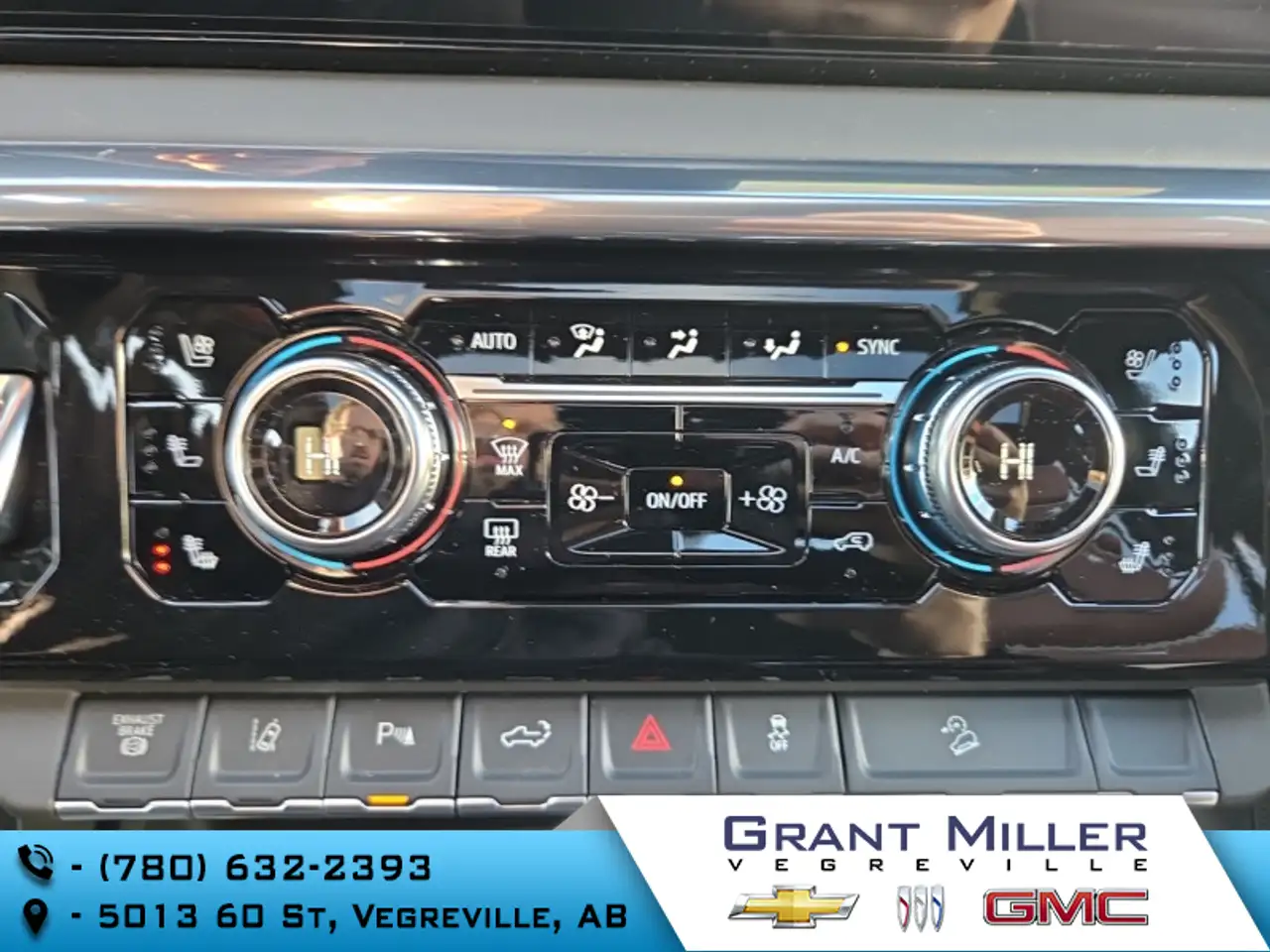 GMC Sierra 3500HD photo GMC Sierra 3500HD