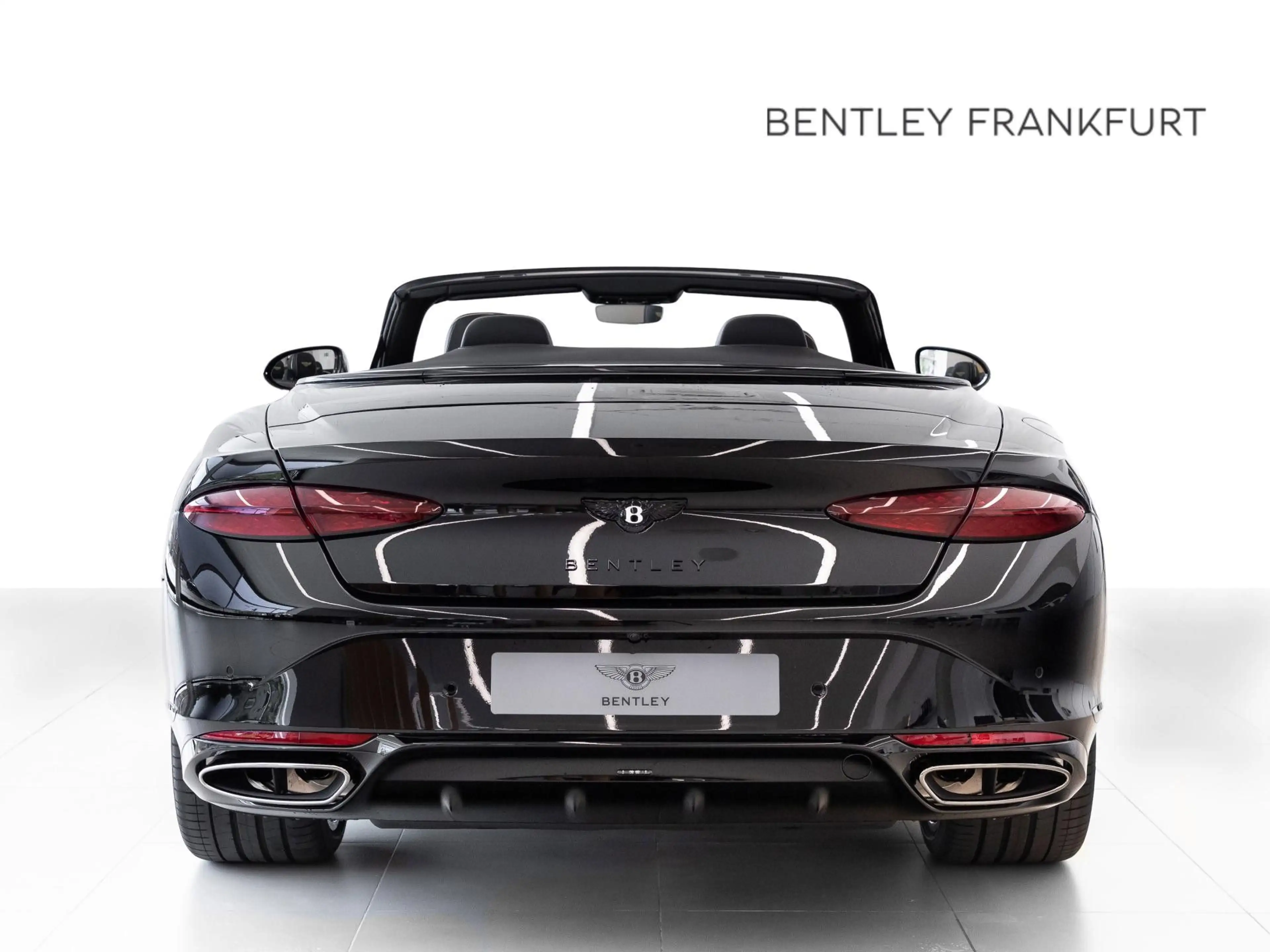 Bentley Continental GTC Azure (MY26) Hybrid — photo 5