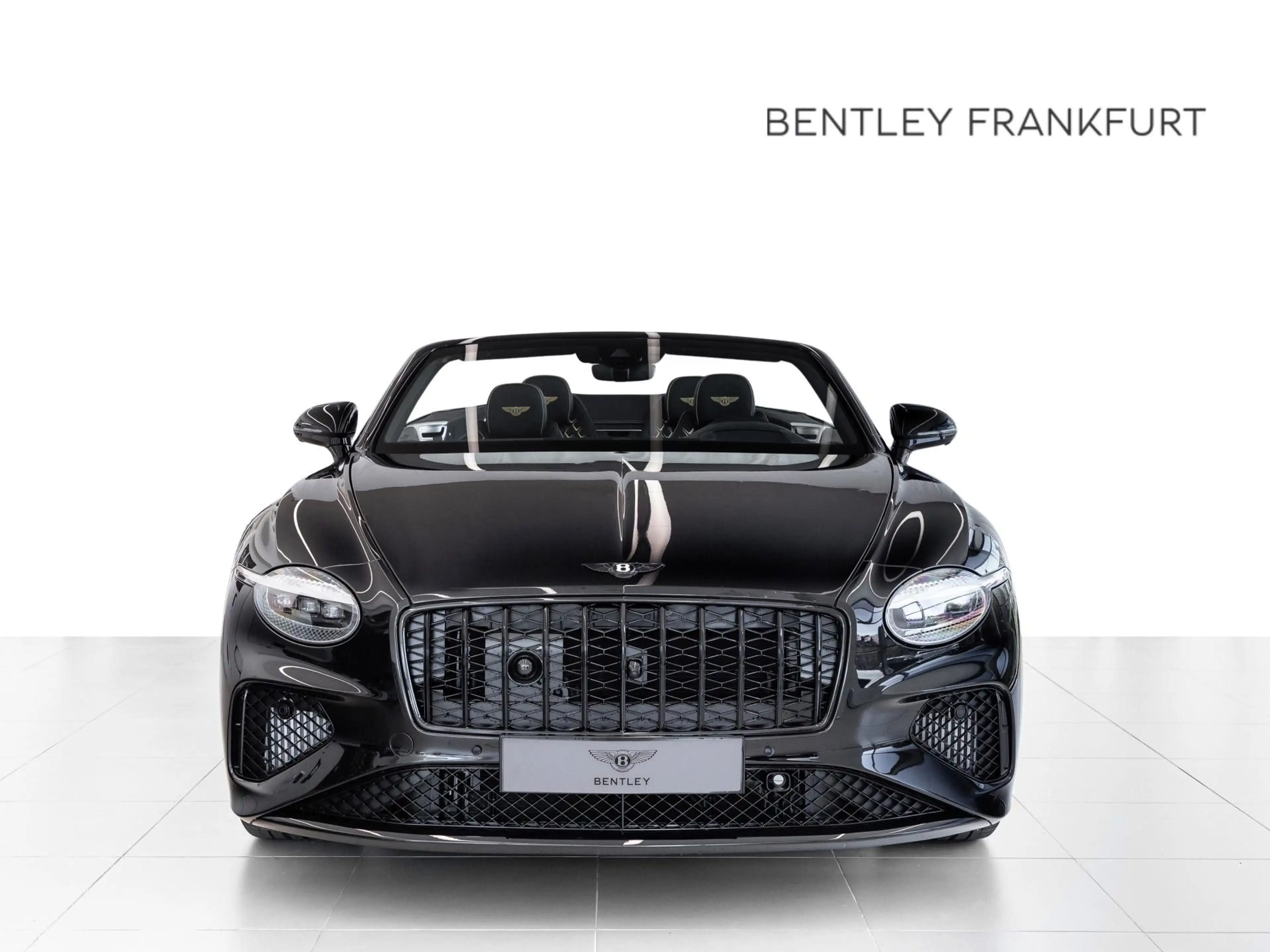 Bentley Continental GTC Azure (MY26) Hybrid — photo 3