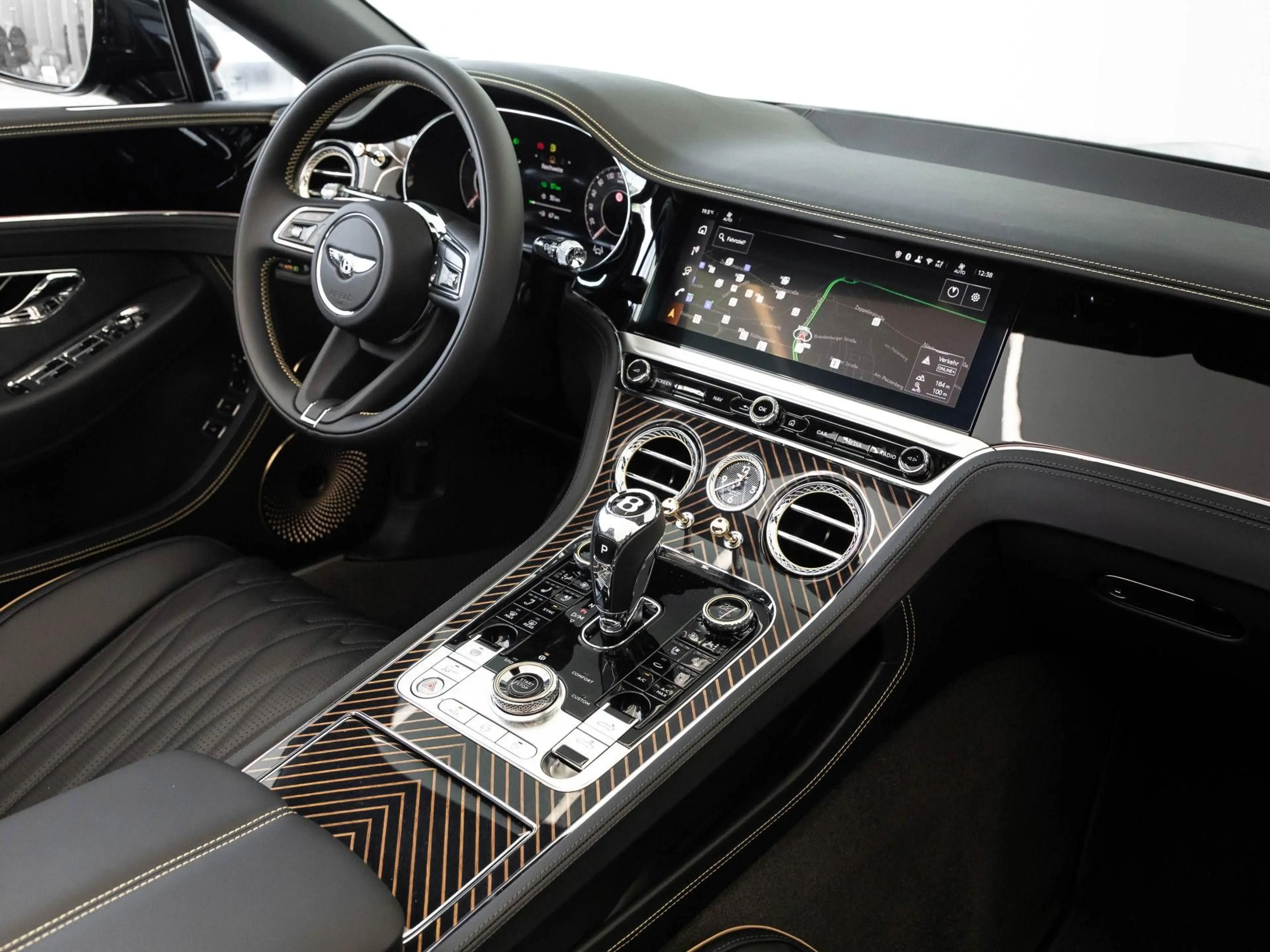 Bentley Continental GTC Azure (MY26) Hybrid — photo 8