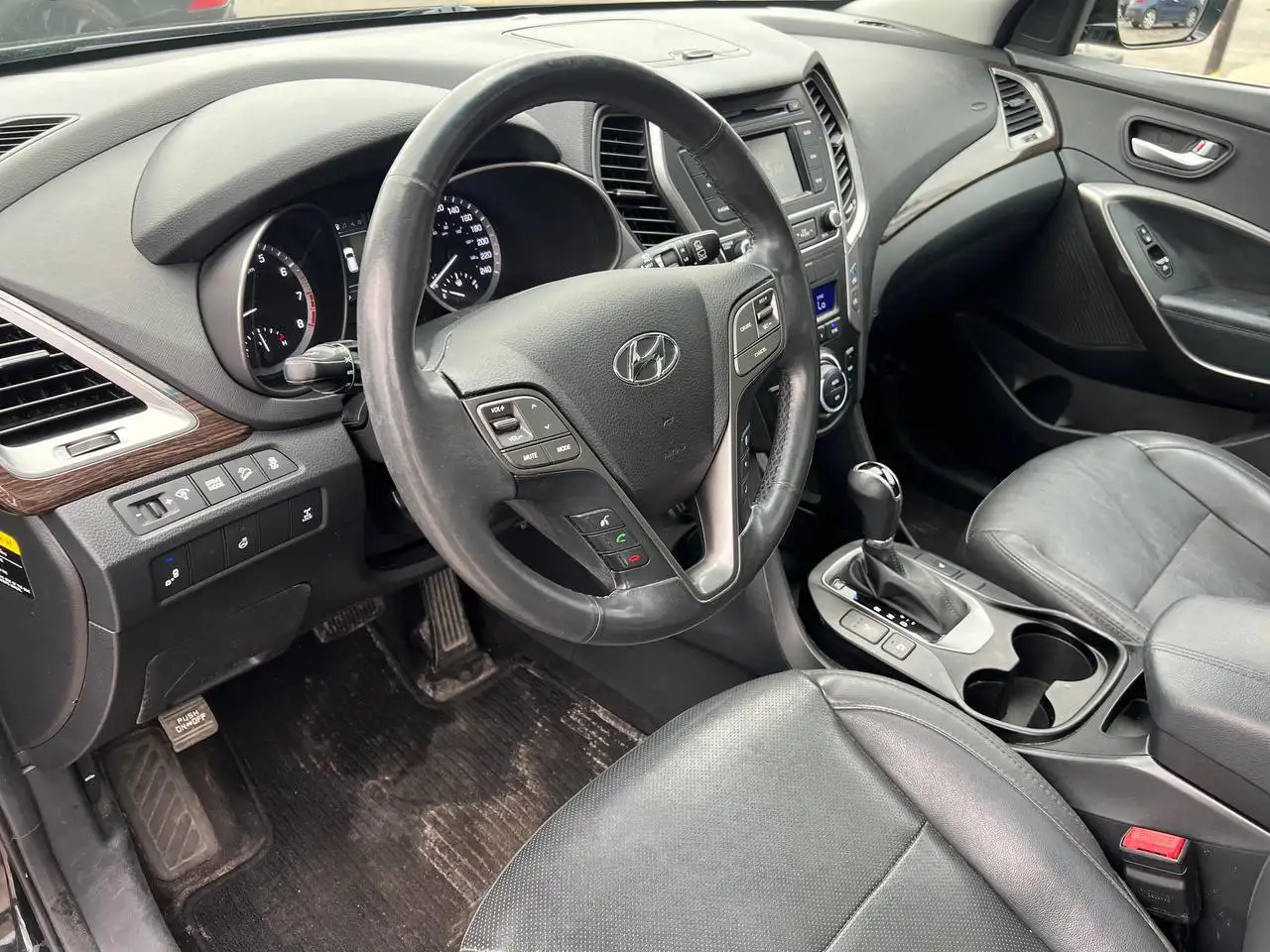 Hyundai SANTA FE снимка Hyundai SANTA FE