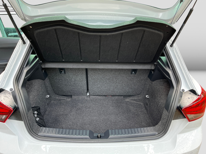 SEAT Ibiza 1.5TSI DSG FR LED ACC DAB Navi Kessy — photo 8