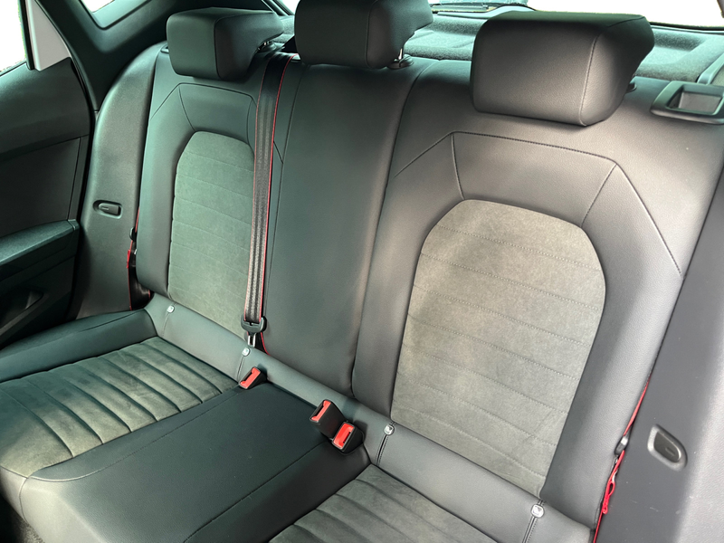 SEAT Ibiza 1.5TSI DSG FR LED ACC DAB Navi Kessy — photo 7