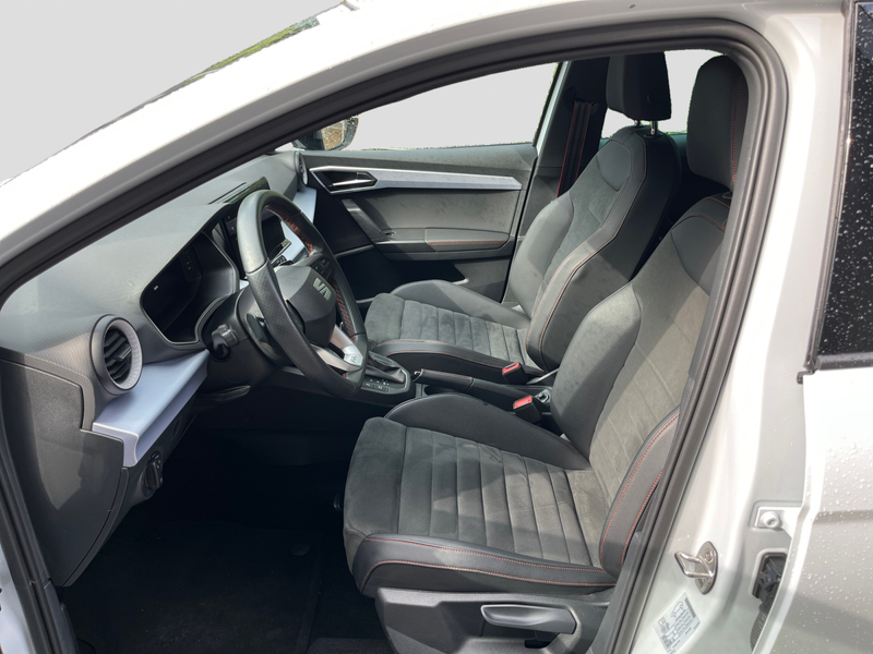 SEAT Ibiza 1.5TSI DSG FR LED ACC DAB Navi Kessy — photo 6