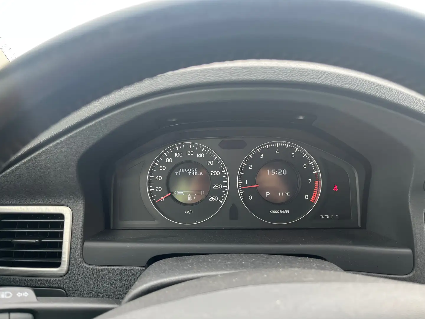 Volvo V70 V70 2.5T Summum Zilver - 1