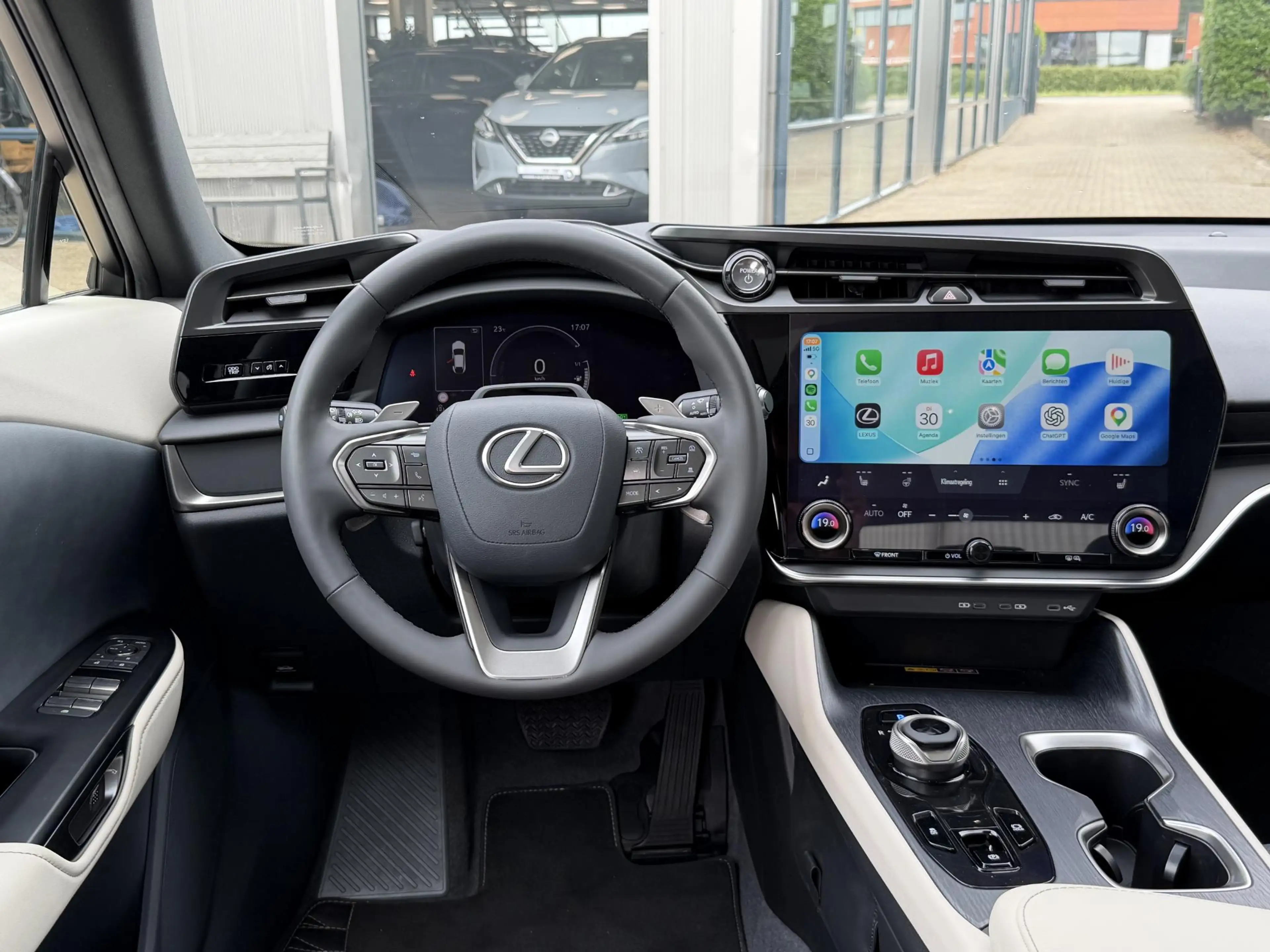 Lexus RZ 450e Executive Line 71 kWh | NL-auto/1e eign./Pano — photo 47