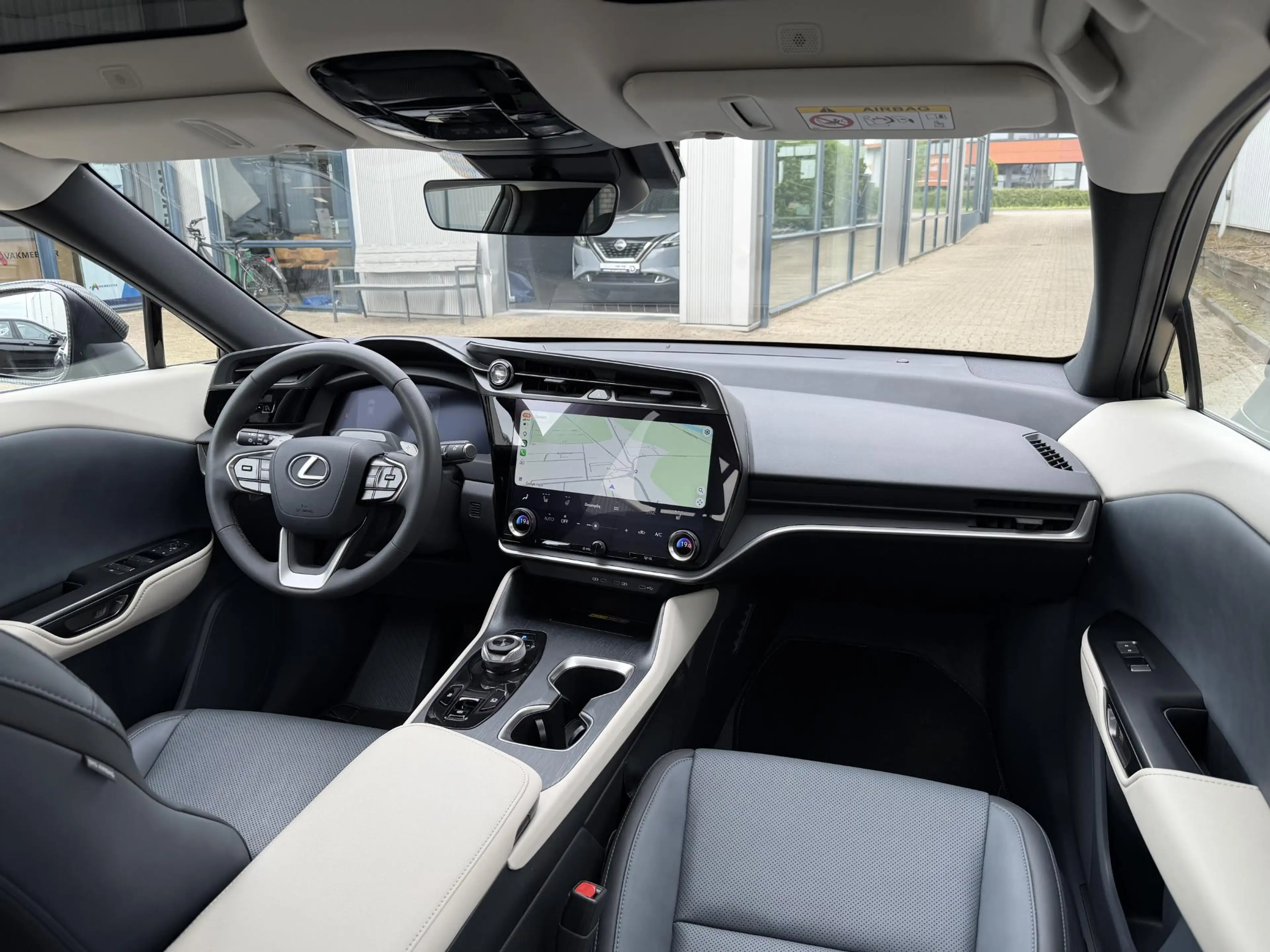 Lexus RZ 450e Executive Line 71 kWh | NL-auto/1e eign./Pano — photo 18