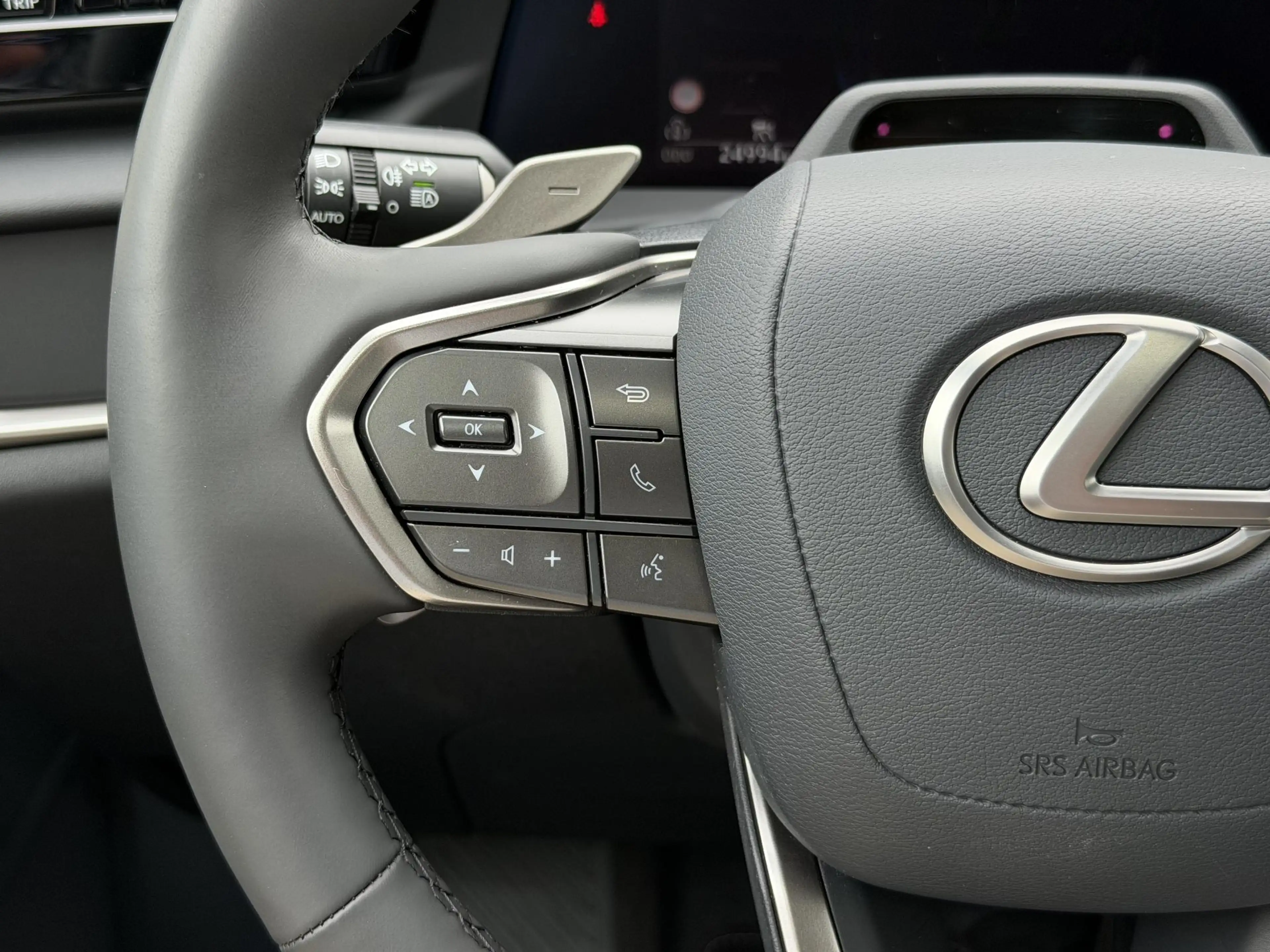Lexus RZ 450e Executive Line 71 kWh | NL-auto/1e eign./Pano — photo 49