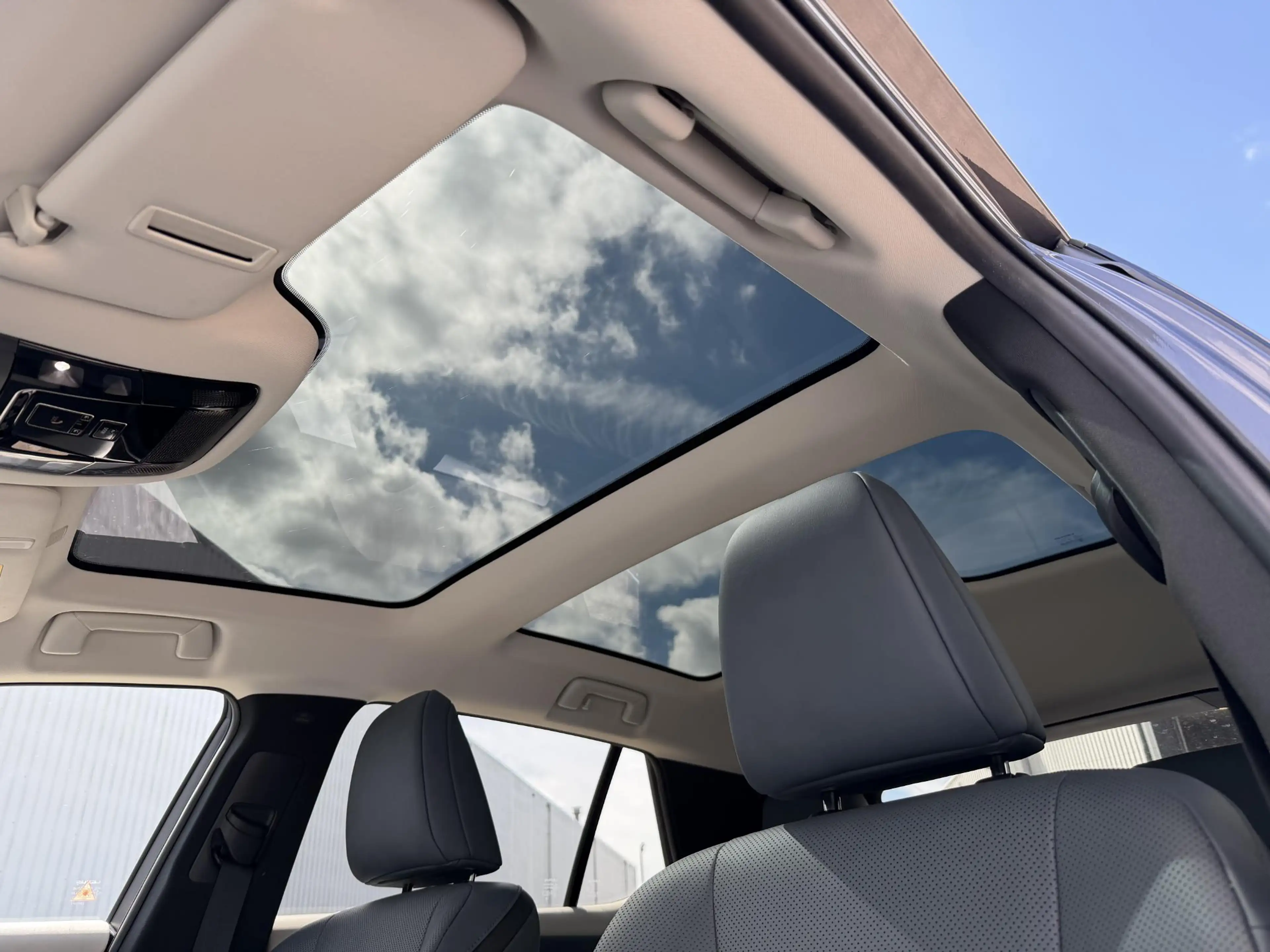 Lexus RZ 450e Executive Line 71 kWh | NL-auto/1e eign./Pano — photo 4