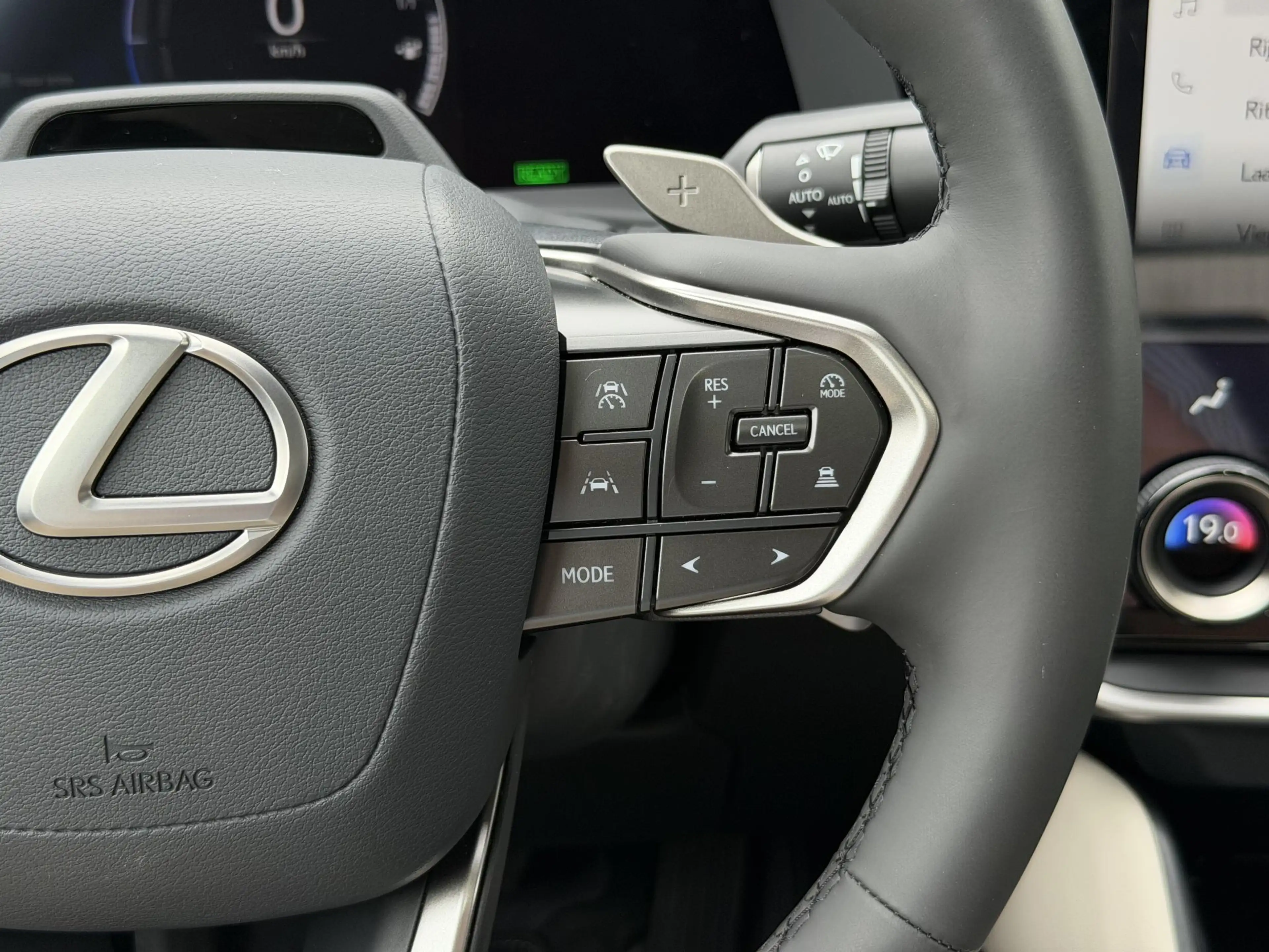 Lexus RZ 450e Executive Line 71 kWh | NL-auto/1e eign./Pano — photo 48