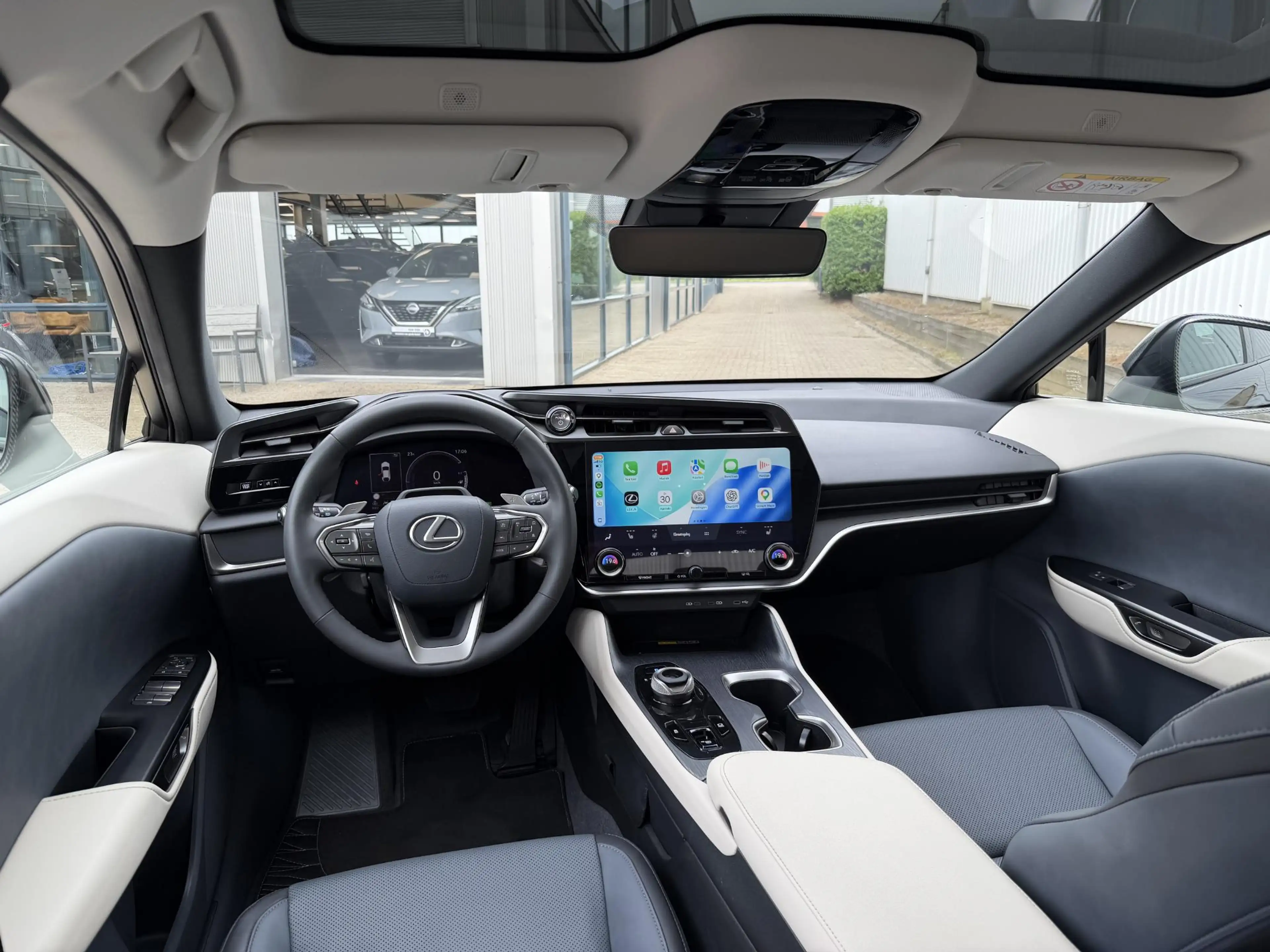 Lexus RZ 450e Executive Line 71 kWh | NL-auto/1e eign./Pano — photo 3