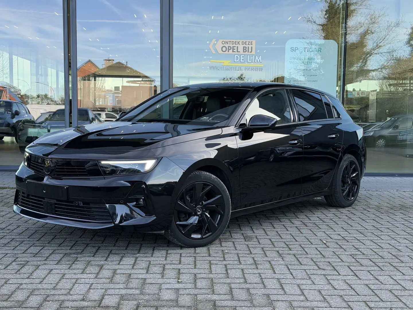 Opel Astra Turbo Start/Stop GS Line Zwart - 1