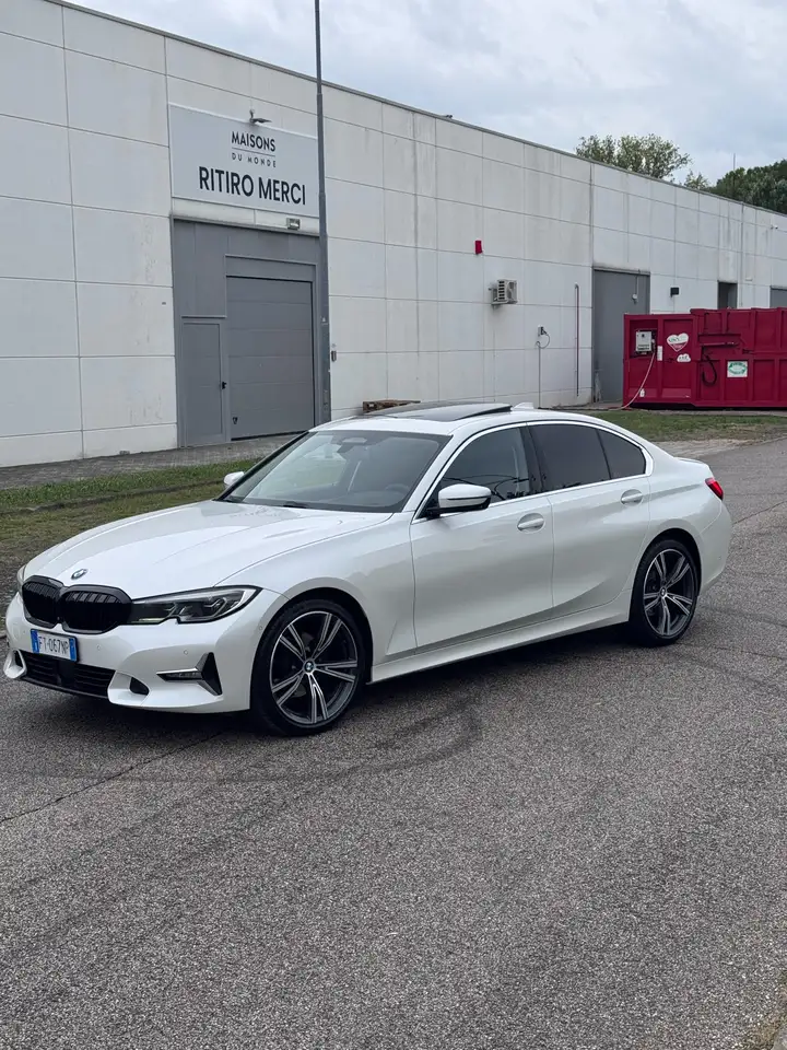 BMW 320