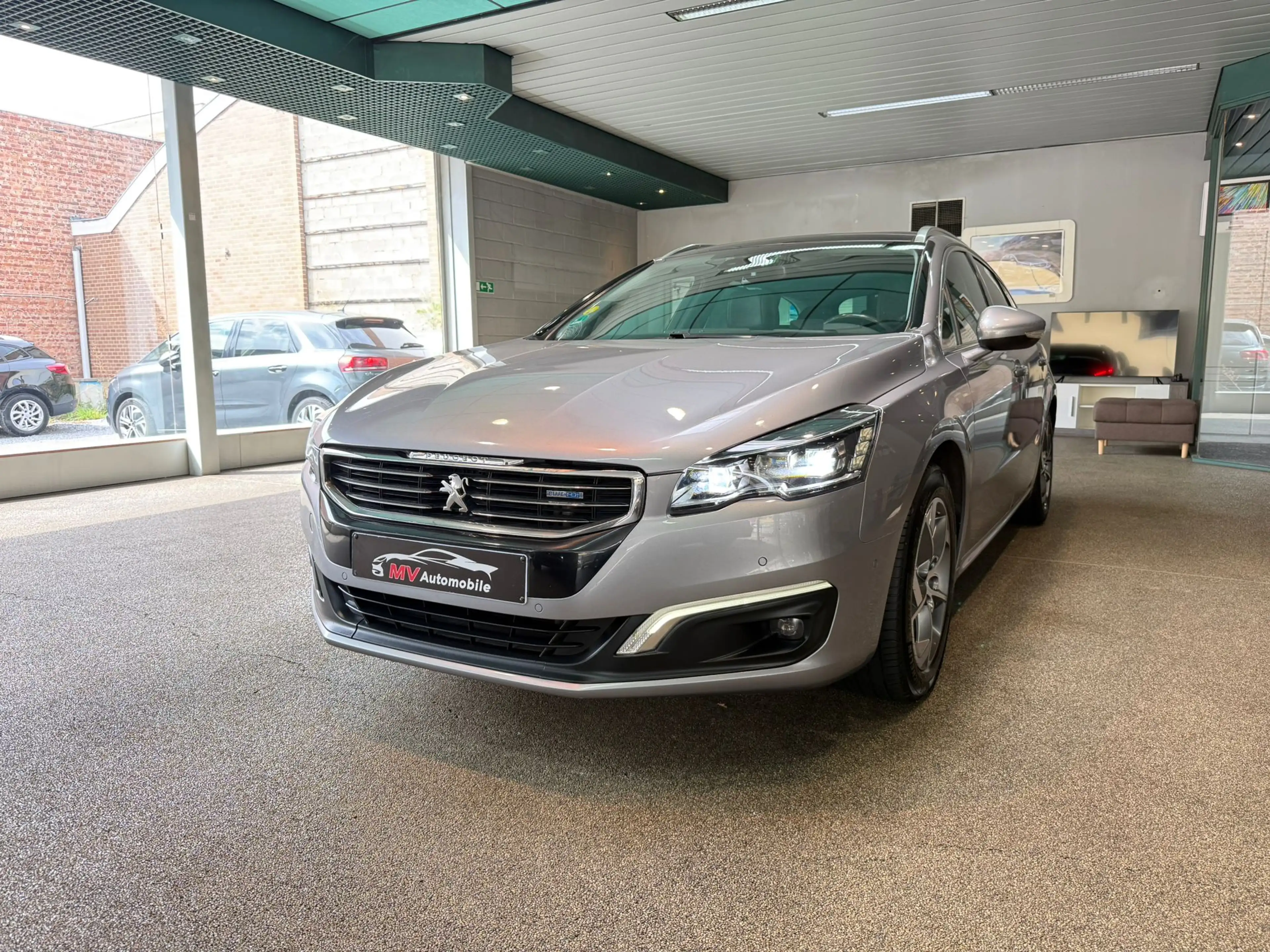 Peugeot 508 508 SW 2.0 BlueHDi GT Boîte auto * Navi * LED * Camera * Cuir * Régulateur de vitesse * Clim Auto