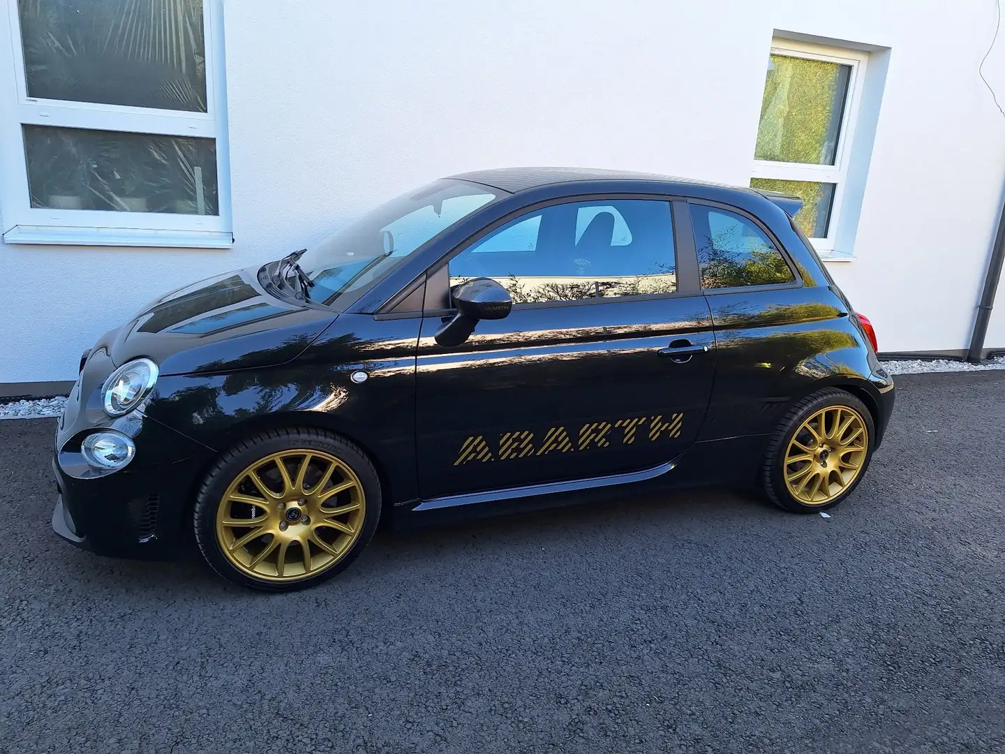 Abarth 695 TOP GELEGENHEIT,NEUWERTIG Tausch möglich - 2