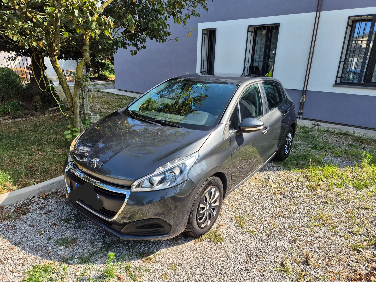 Peugeot 208 208+I+2015+5p+1.2+puretech+Active+82cv Nero - 1