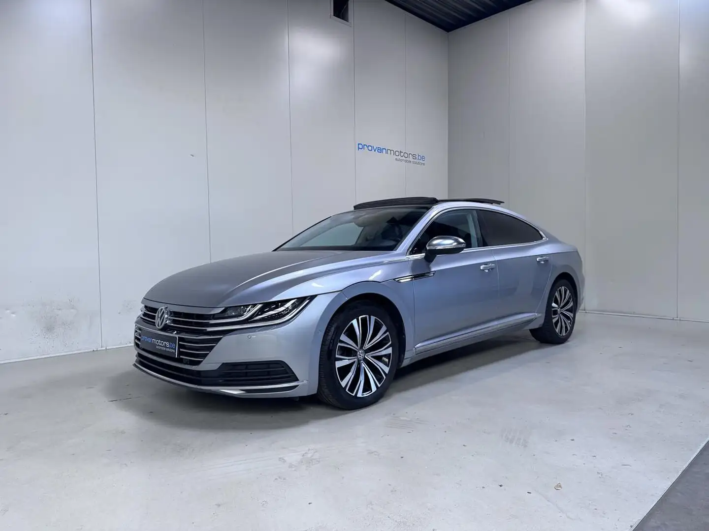 Volkswagen Arteon 2.0 Diesel Autom. -Pano - Apple CarPlay - Topst... Gris - 1