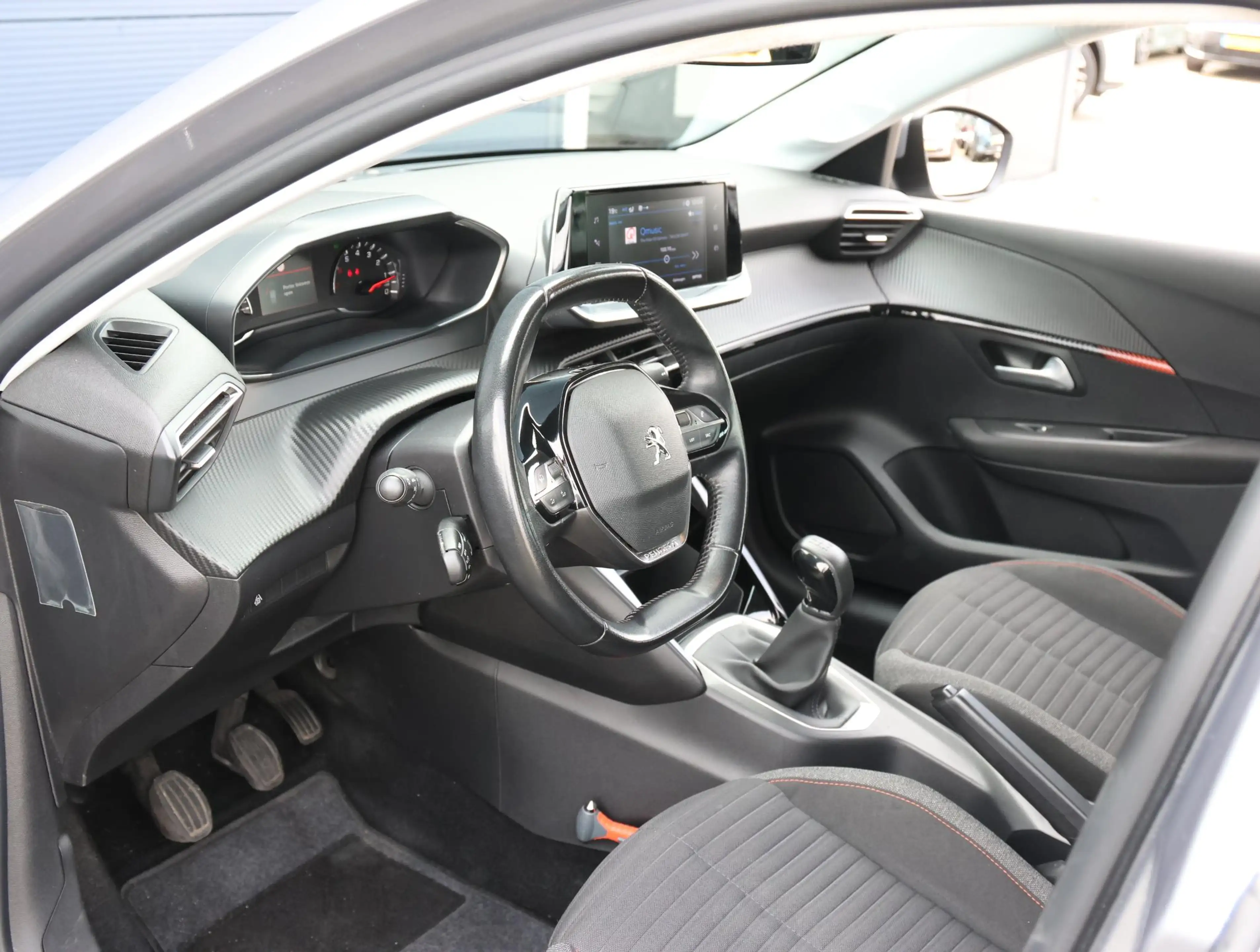 Peugeot 208 1.2 PureTech Active Pack LED | Parkeersensoren voo — photo 10