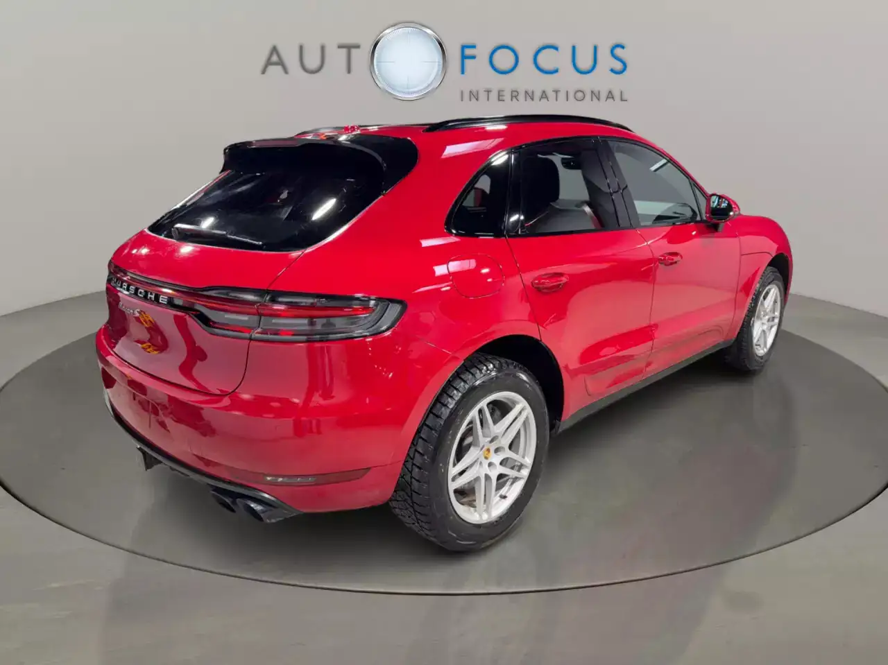 Porsche Macan снимка Porsche Macan