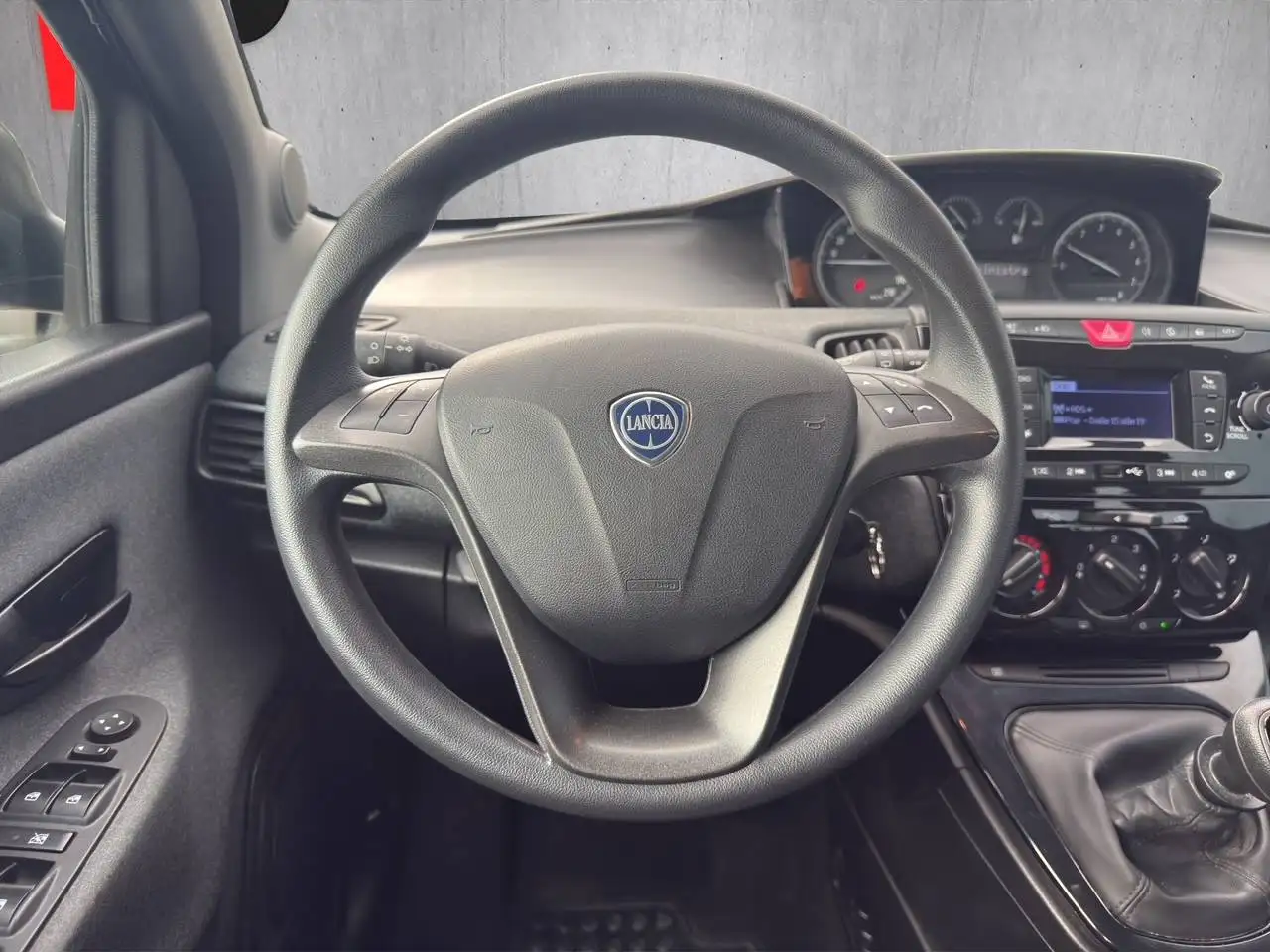 Lancia Ypsilon 2022 — фото 10