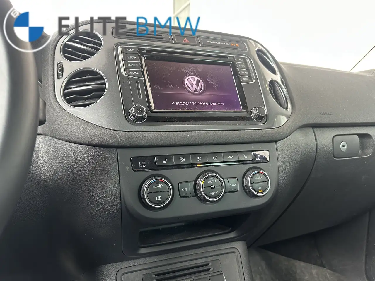 Volkswagen Tiguan снимка Volkswagen Tiguan
