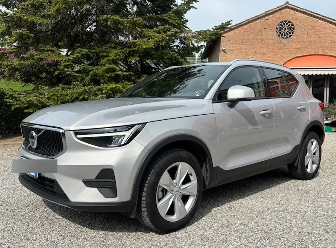 Volvo XC40 XC40 2023 2.0 b3 Essential auto