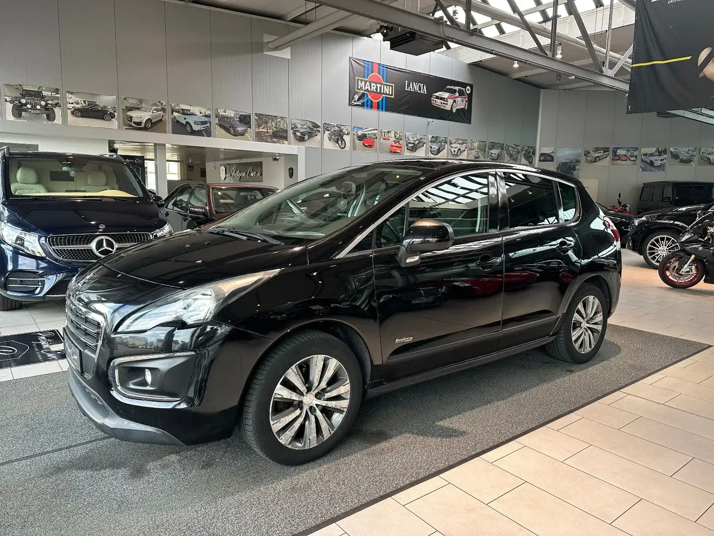 Peugeot 3008 Business-Line Automatik Navi Shz Pano Alu Schwarz - 2