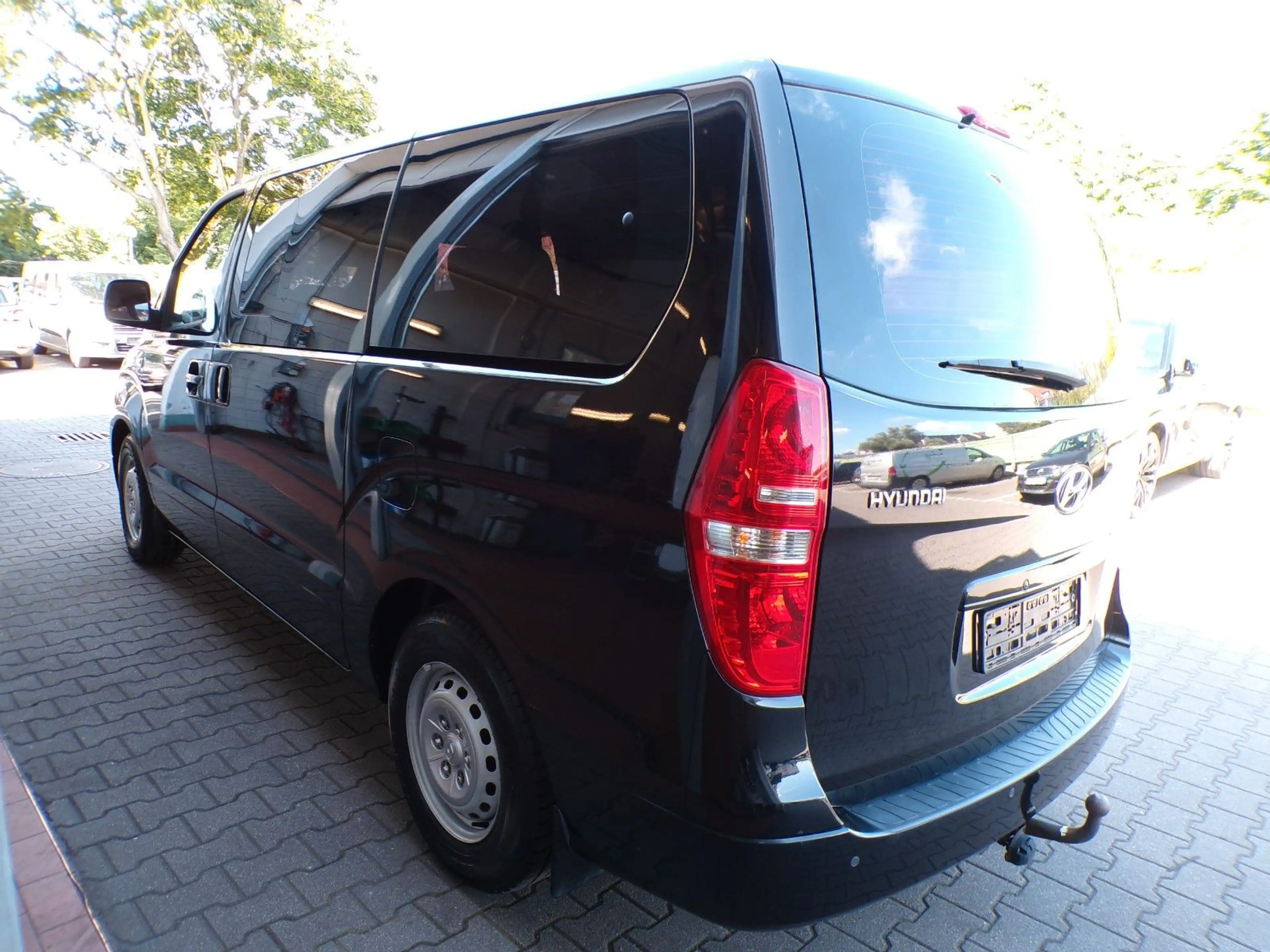 Hyundai H-1 Comfort 2.5CRDi AUTOMATIK mit AHK. — photo 6