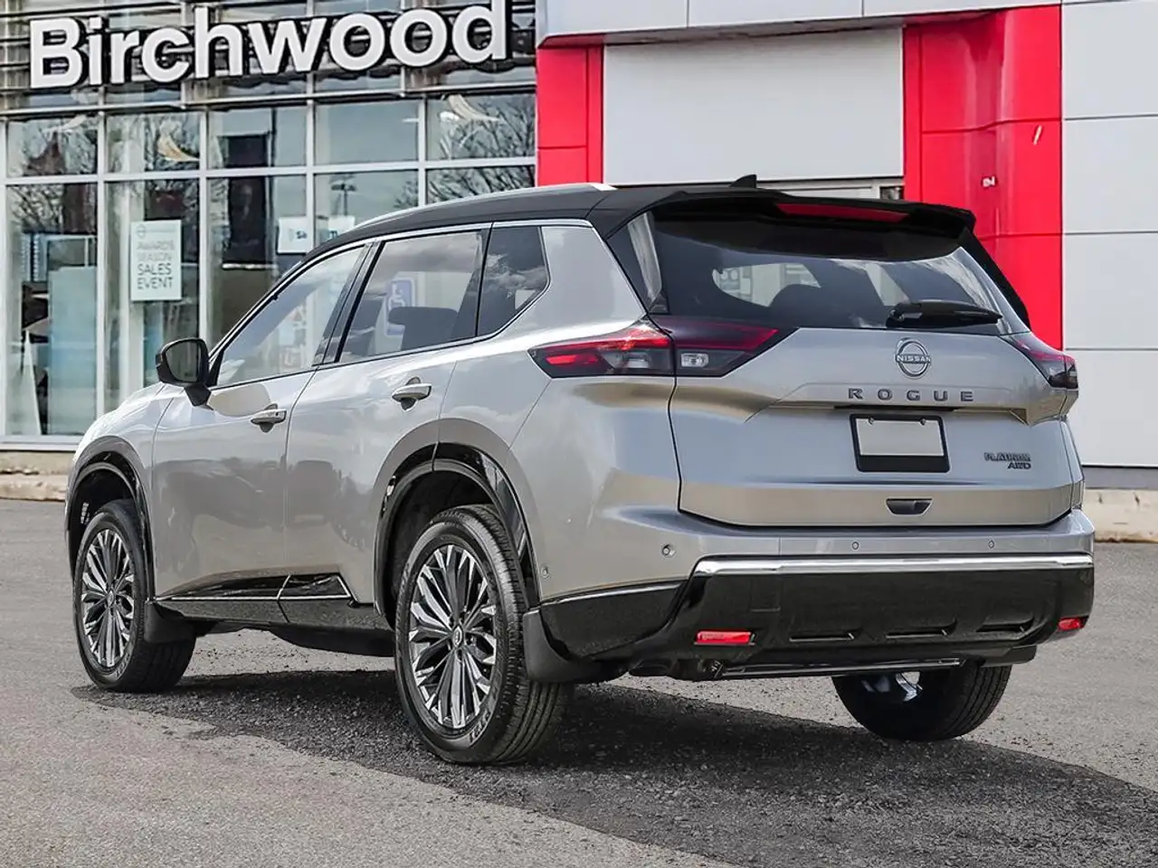Nissan Rogue снимка Nissan Rogue