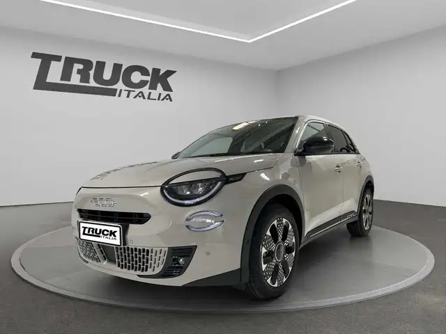 Fiat 600 IV 2023 - 600 1.2 hybrid La Prima 110cv auto