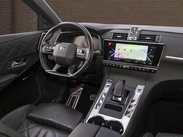 DS Automobiles DS 7 Crossback view 14