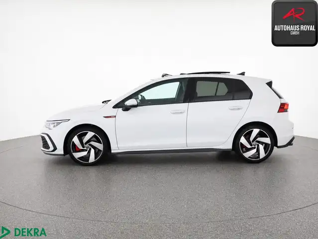 Volkswagen Golf view 2