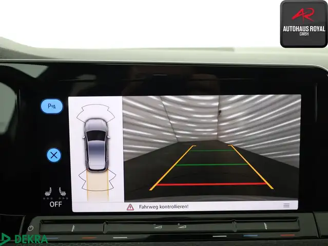 Volkswagen Golf view 18