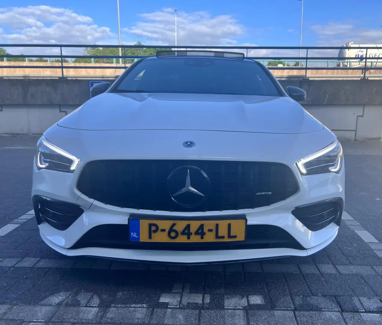 Mercedes-Benz CLA 35 AMG 4M Advantage shooting brake full option Wit - 2