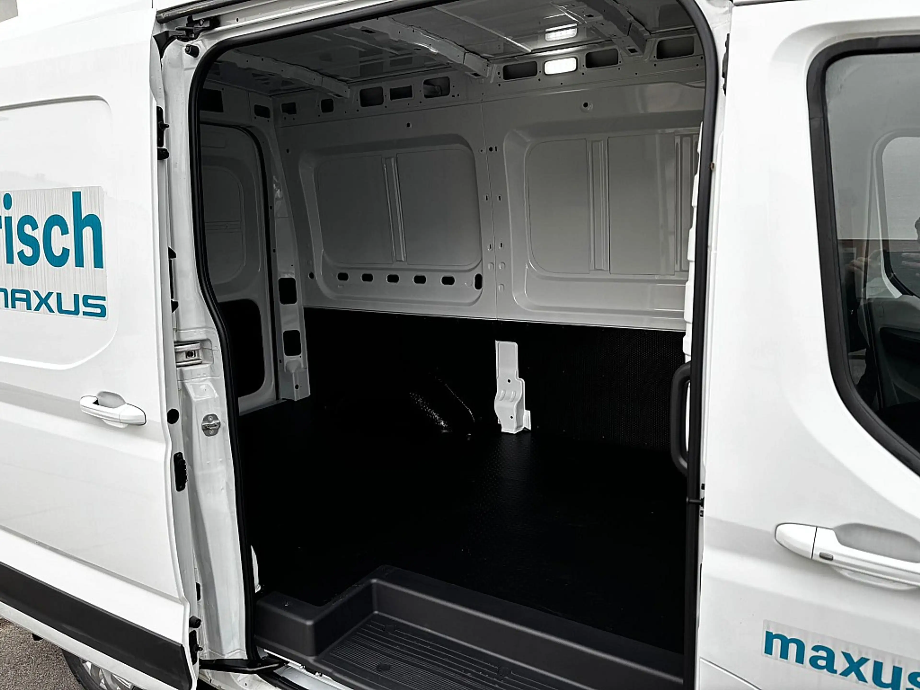 Maxus eDeliver 9 Edeliver 9 L2H2 72kWh — photo 8