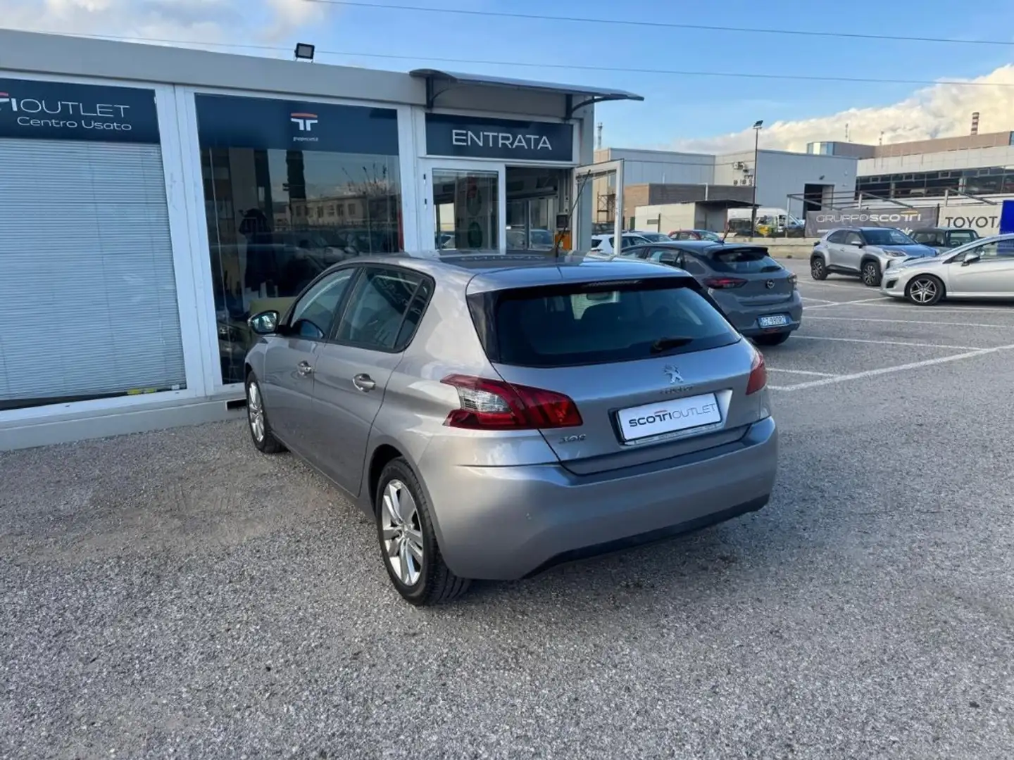 Peugeot 308 308 II 2018 5p 1.2 puretech t Access s - 2