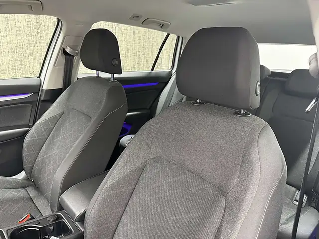 Volkswagen Golf view 10