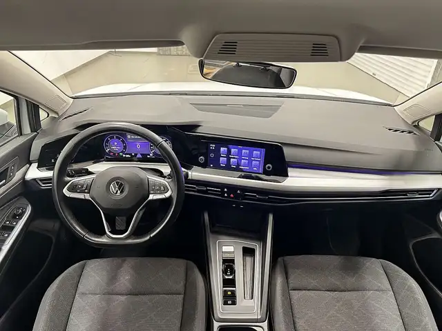Volkswagen Golf view 13