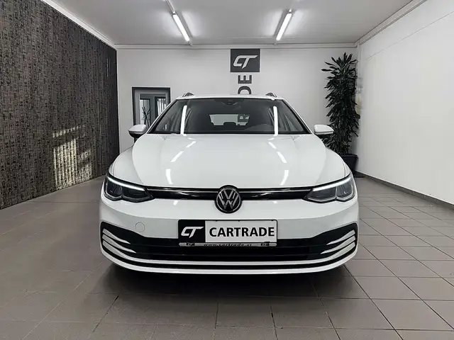 Volkswagen Golf view 3