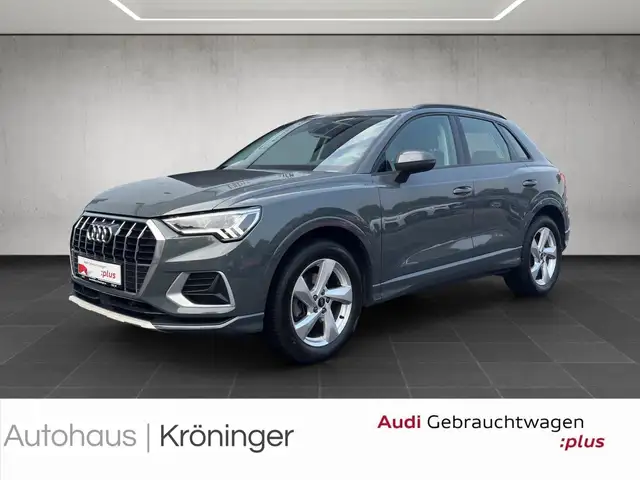 Audi Q3 main image