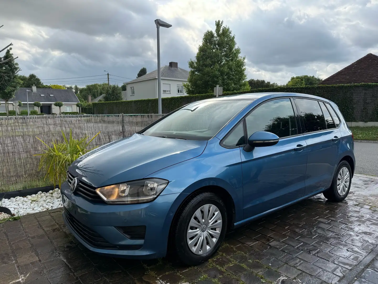 Volkswagen Golf Golf 7 sportvan 1.2 tsi Blauw - 1