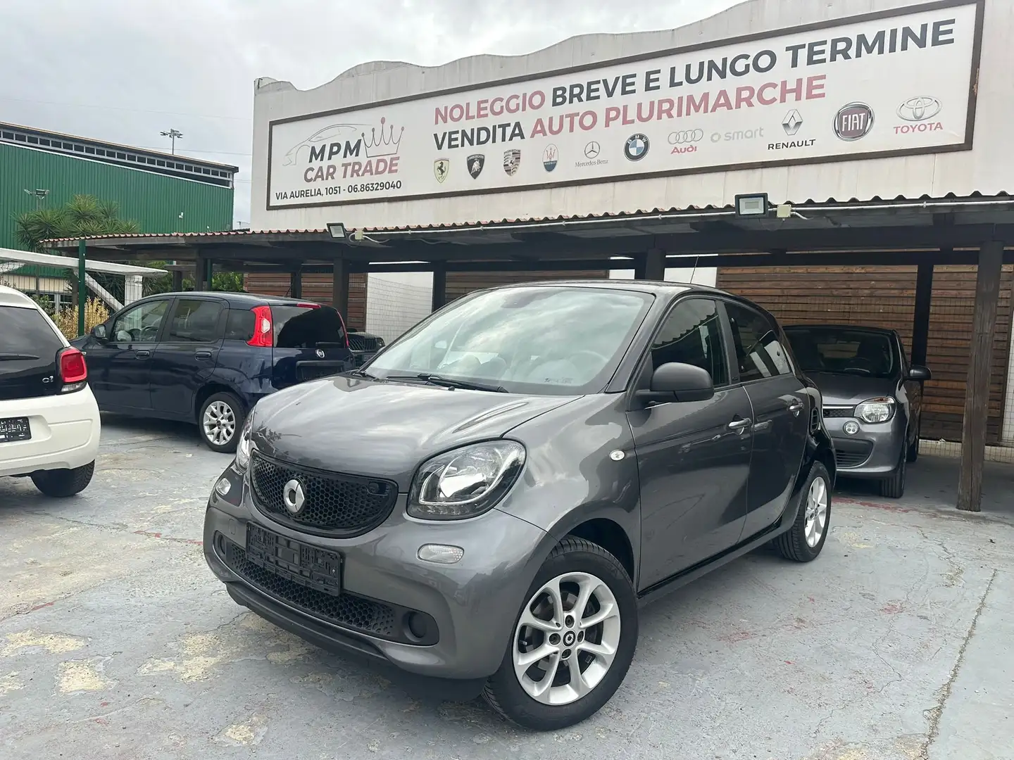 smart forFour Forfour 1.0 Passion 71cv my18 Grigio - 1