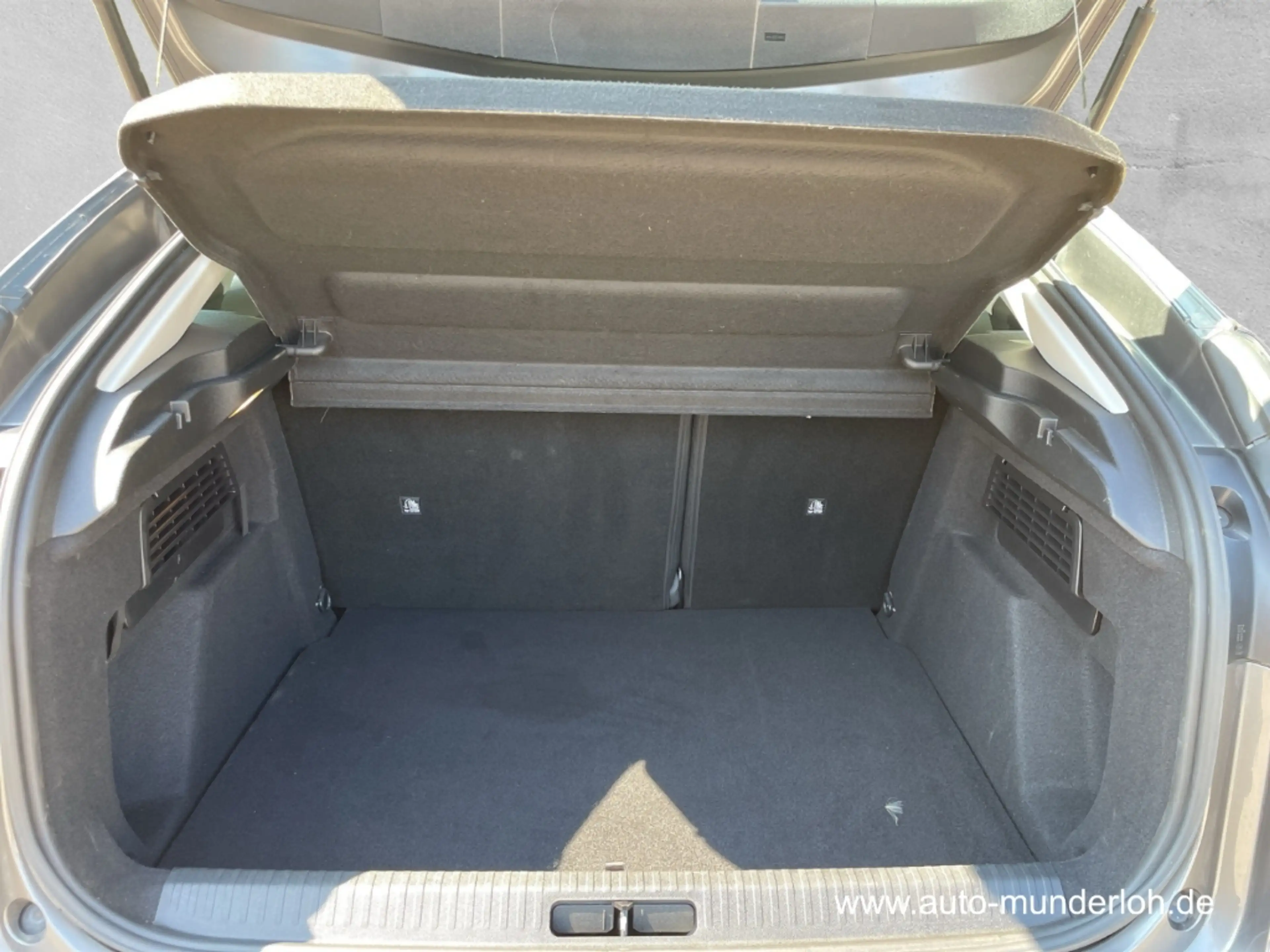 Citroen C4 Pure Tech 130 S&S Feel KÄLTEPAKET KLIMAAUTOM. P — photo 6