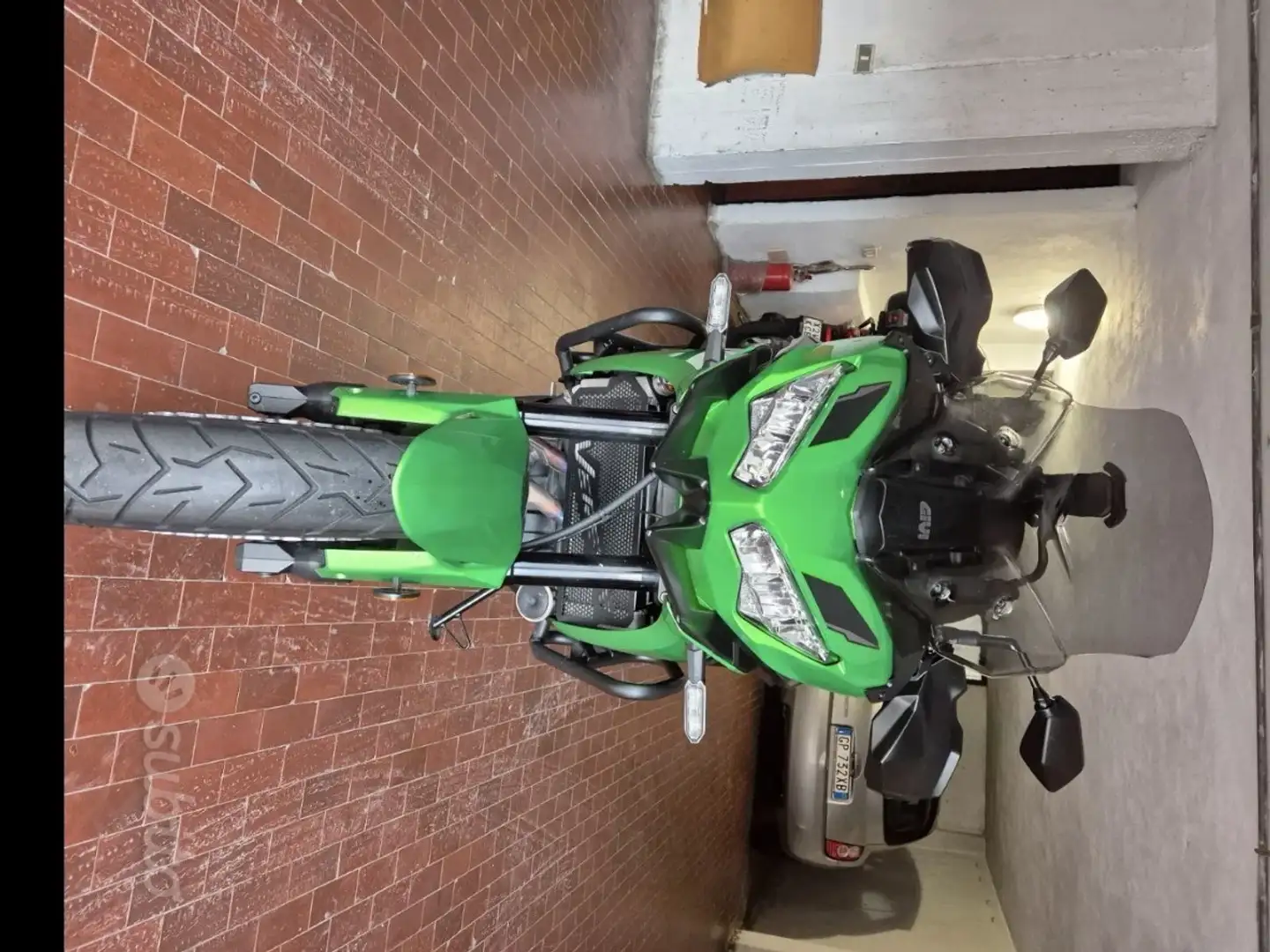 Kawasaki Versys 650 tour Verde - 1