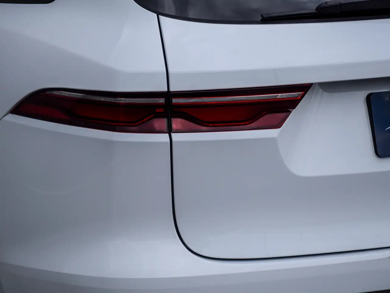 Jaguar F-Pace снимка Jaguar F-Pace