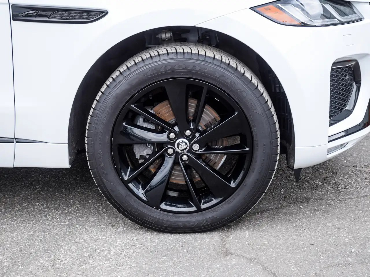 Jaguar F-Pace снимка Jaguar F-Pace